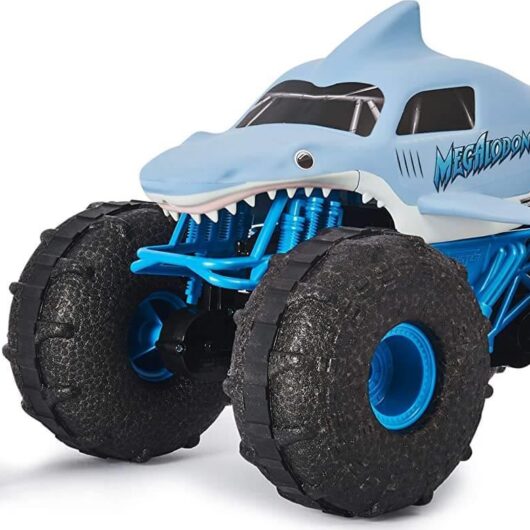Monster Jam Megalodon Storm RC 1:15 Scale Car